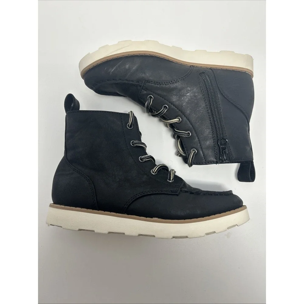 Cat & Jack Bosley Mock Toe Boots Kids Size‎ 1, Black/White Lace Up, Side Zipper